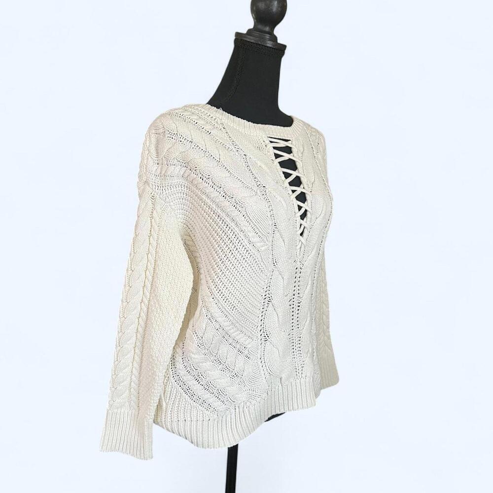 Vintage Y2K Express White cable knit sweater Size Small - Picture 3 of 6